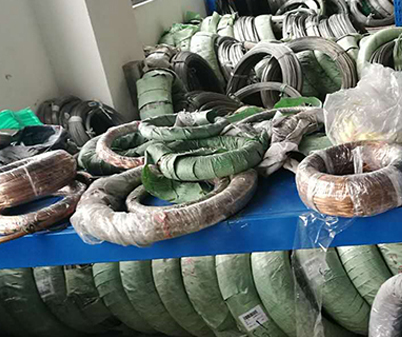 原材料倉庫 原材料倉庫